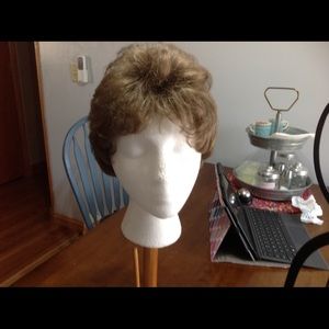 Paula Young brown wig